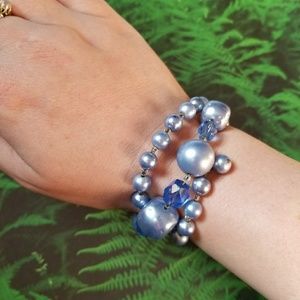 Vintage blue beads Bracelet memory wire